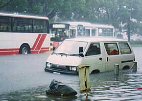 Inundações causadas por chuvas intensas em 10/09/2000